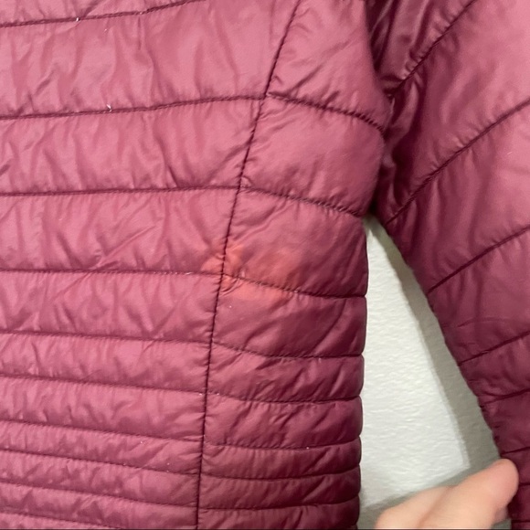 Patagonia womens maroon nano puff trench jacket sz.M/L missing size tag flawed - Picture 8 of 9